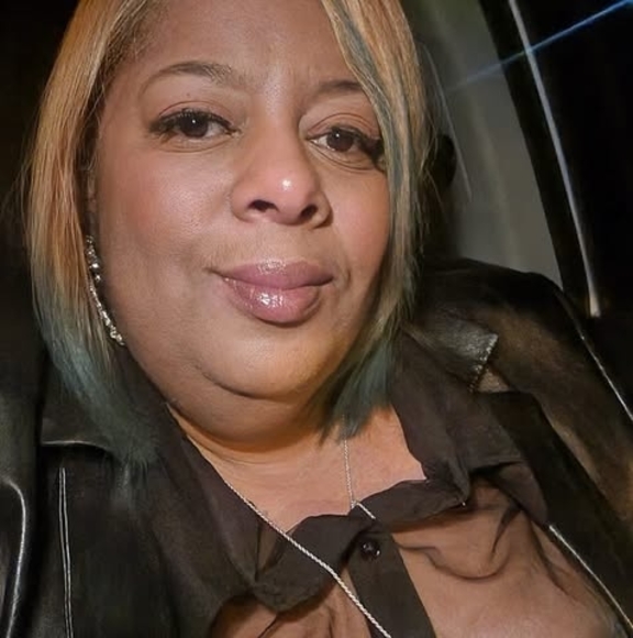 Meet your Posher, Aisha - Picture 1 of 1